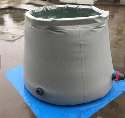 Los tanques de agua portátiles del tanque de agua de la lona de Grey Flexible Onion Shape 1.2M M riegan el tanque de sujeción